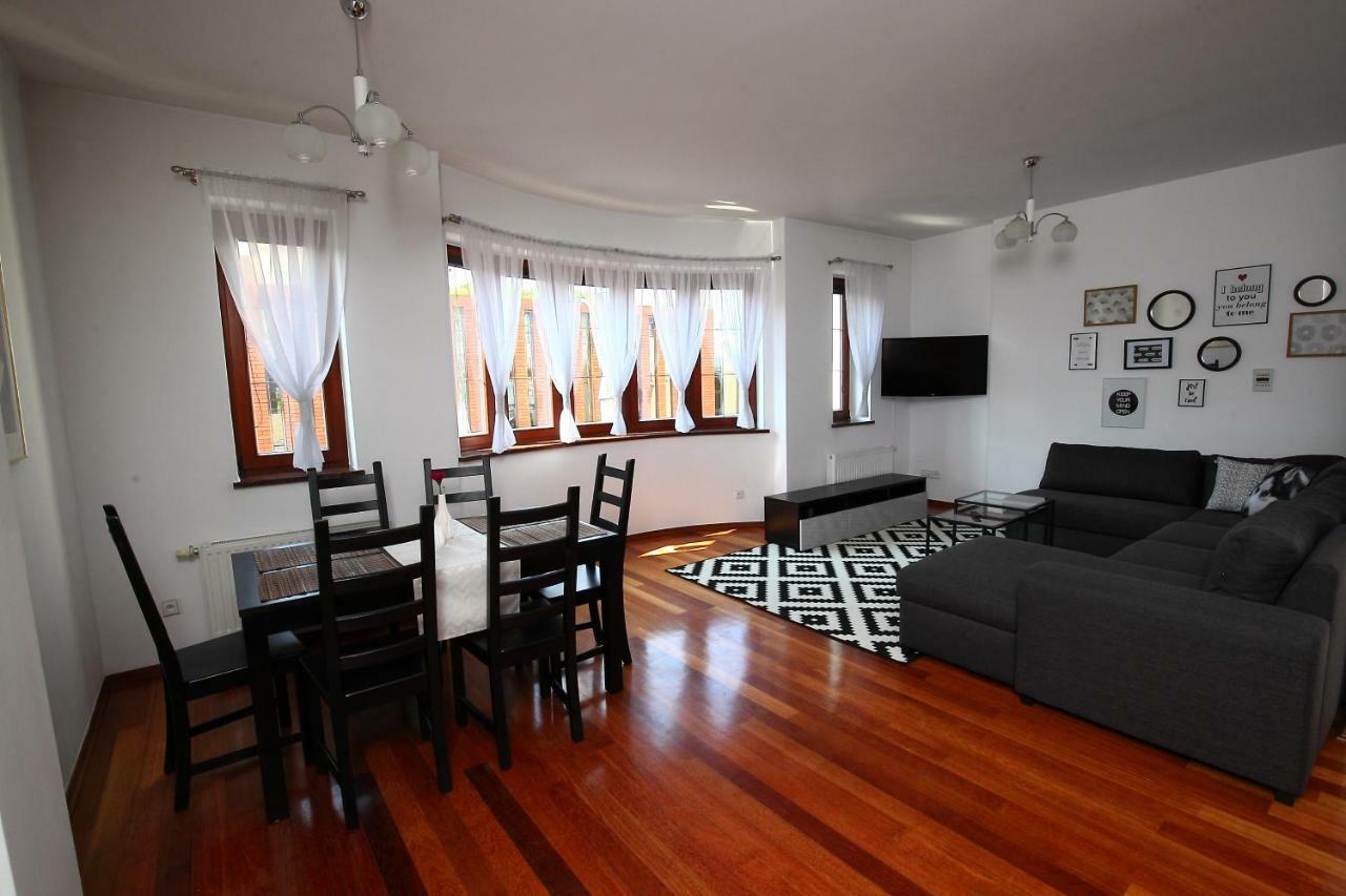 Apartamenty Szabla ビィドゴシュチュ エクステリア 写真